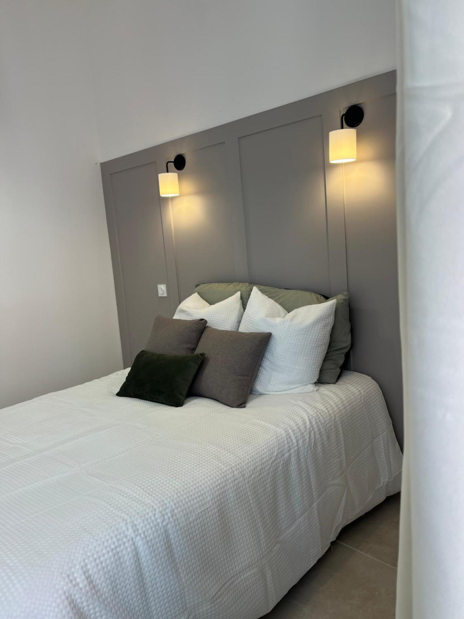 Duplex Raffine, Elegant & Climatise - La Mezz Appartement Nîmes Buitenkant foto