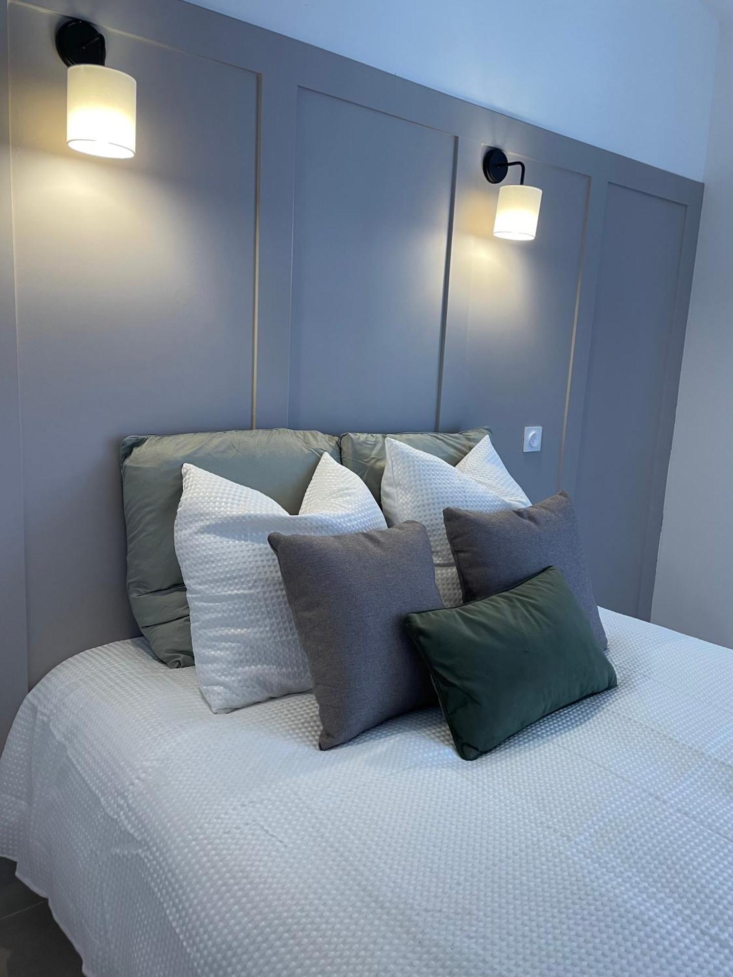 Duplex Raffine, Elegant & Climatise - La Mezz Appartement Nîmes Buitenkant foto